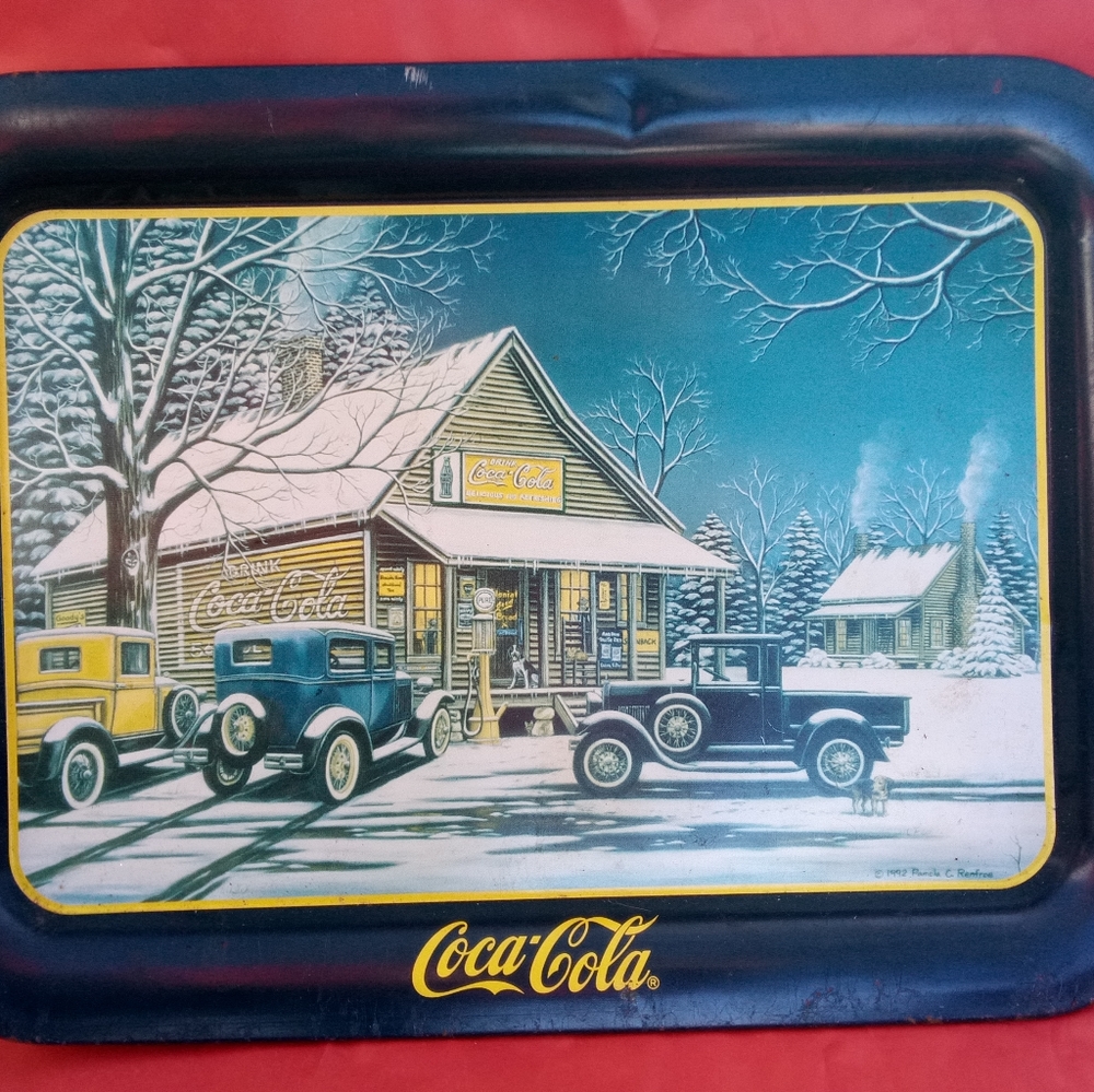 Cokeacola serving trays